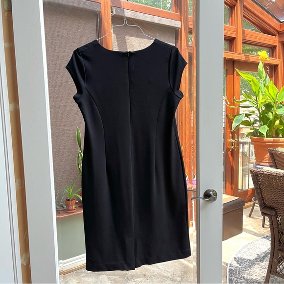 Joan Rivers~Timeless Cap Sleeve Dress-Size Large~Black - Picture 4 of 7
